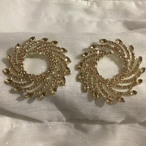 🥂Gold Tone Champagne Colored Crystal Spiral Fan Firework Earrings